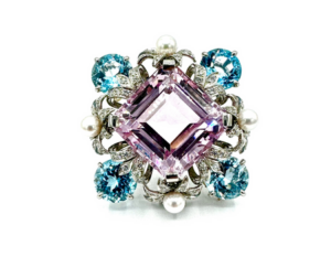 Vintage Luxury Brooch 