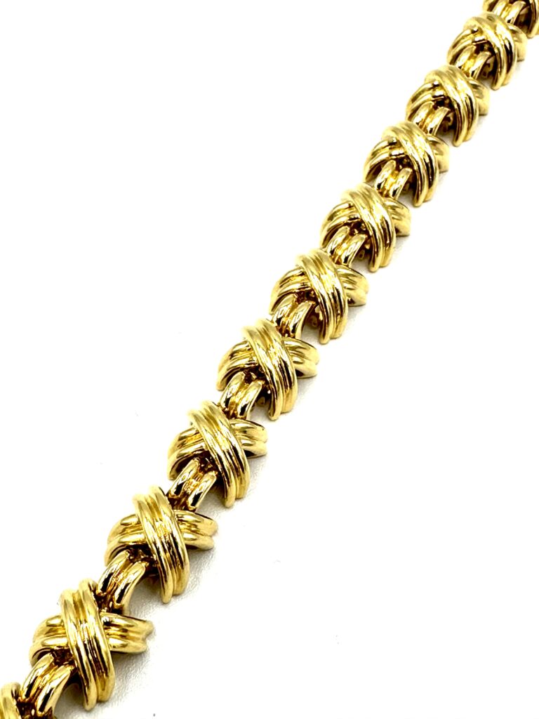 F66EC493-5F2E-4804-AE20-