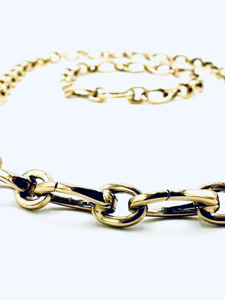 Tiffany & Co. 18K Yellow Gold Clasping Link 28.00 Inch Necklace